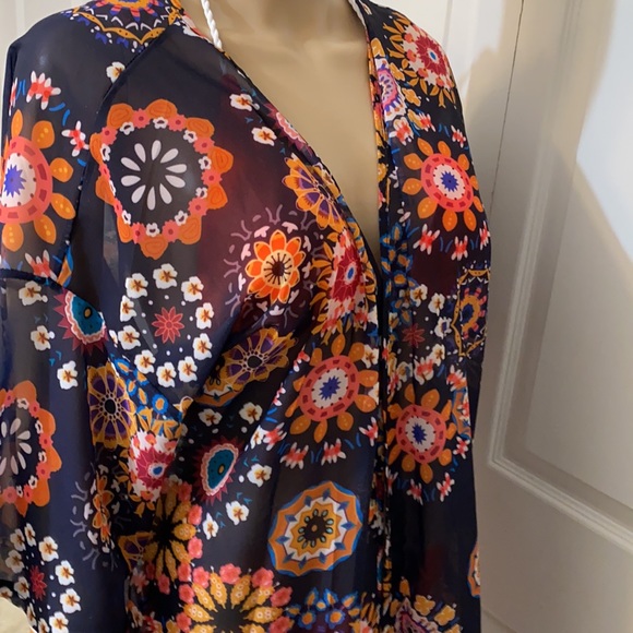 GD KeY cover up size small NWT - Picture 6 of 6